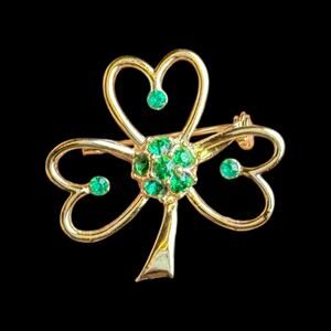 Vintage BEATRIX Signed Green Rhinestone Shamrock Heart Brooch Pin